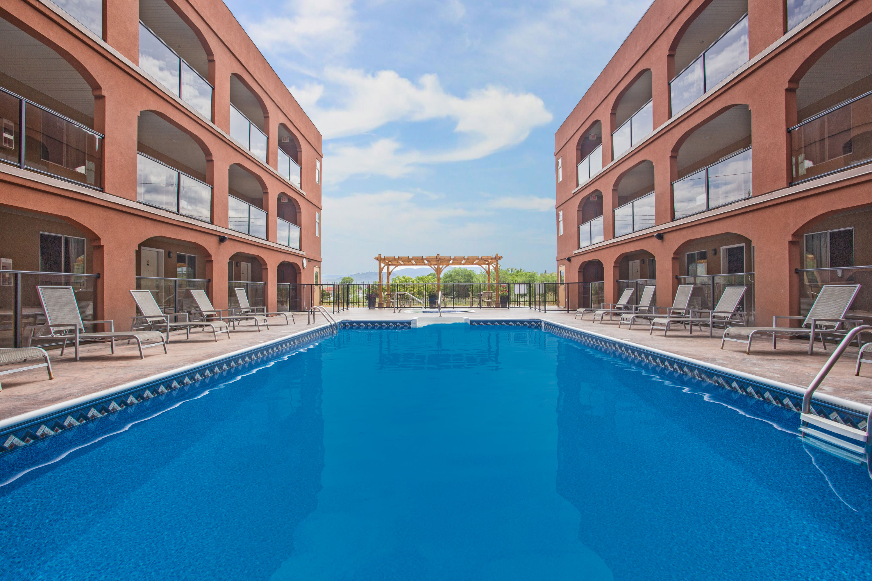 Super 8 by Wyndham Osoyoos Osoyoos Hotels, BC V0H 1V2