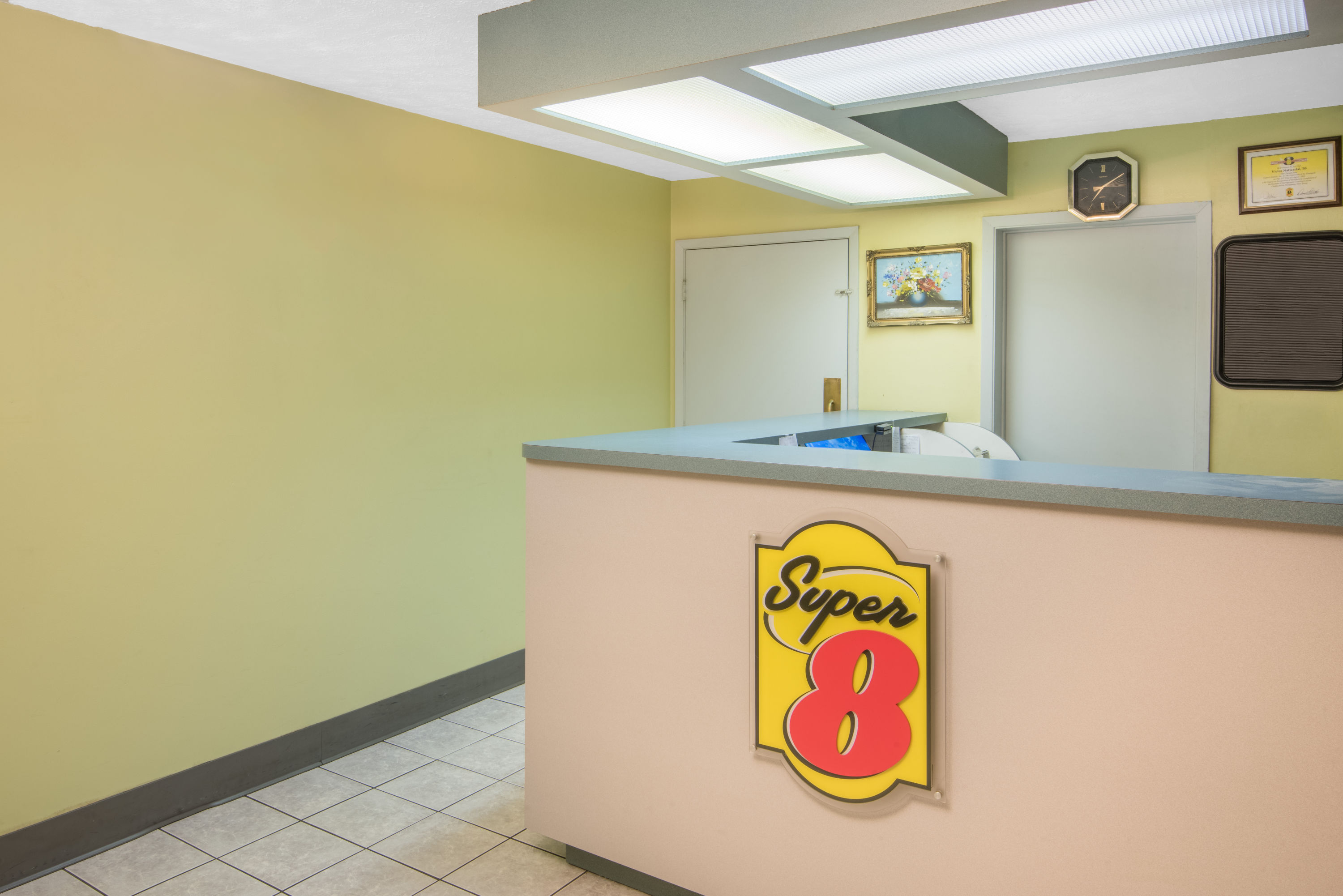 Super 8 by Wyndham Wooster Wooster, OH Hotels